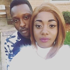 Meet your Posher, Ebony